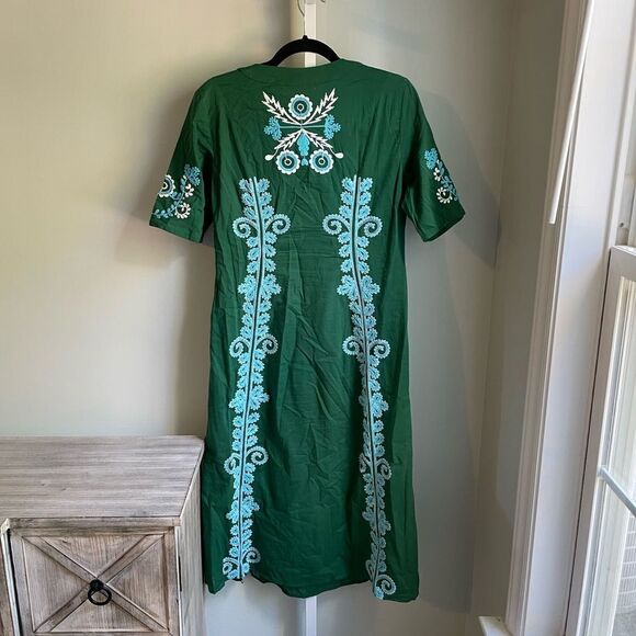 Chelsea & Theodore Green Embroidered Dress - Picture 4 of 4
